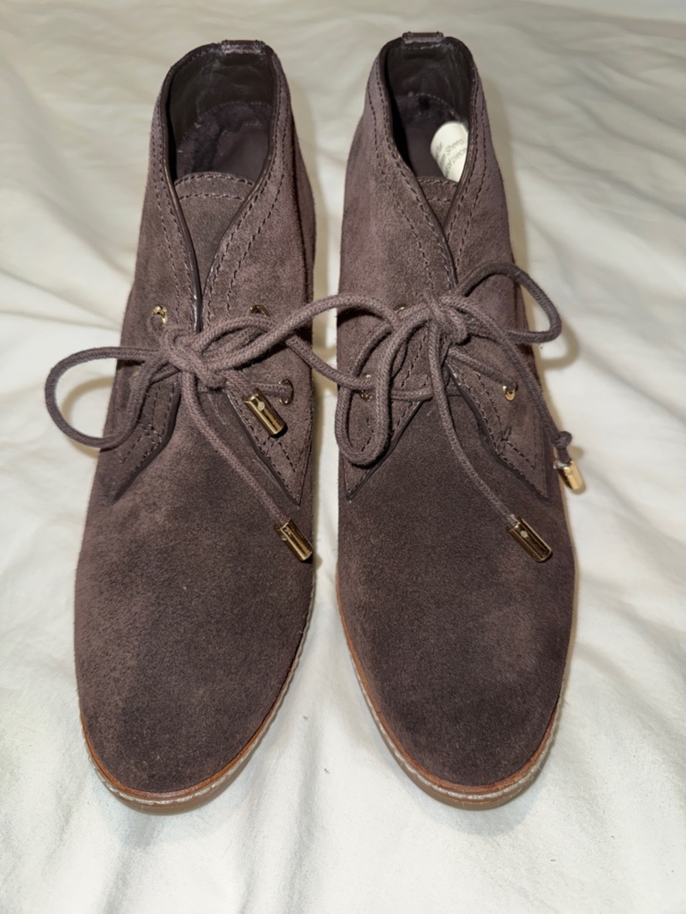 Tory Burch Hilary Brown Suede size 9 EUC